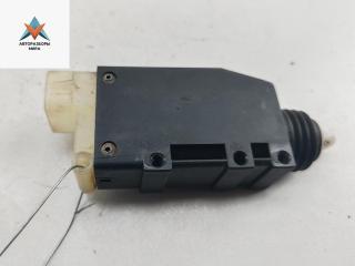 Активатор (привод) замка двери задней левой Opel Omega B [рестайлинг] 2000, 2.2 л., бензин, МКПП, серый, универсал, 90493703