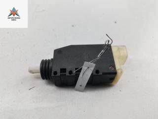 активатор (привод) замка двери Opel Omega B [рестайлинг] 2000, 3.0 л., бензин, МКПП, зелёный, седан, 90493702