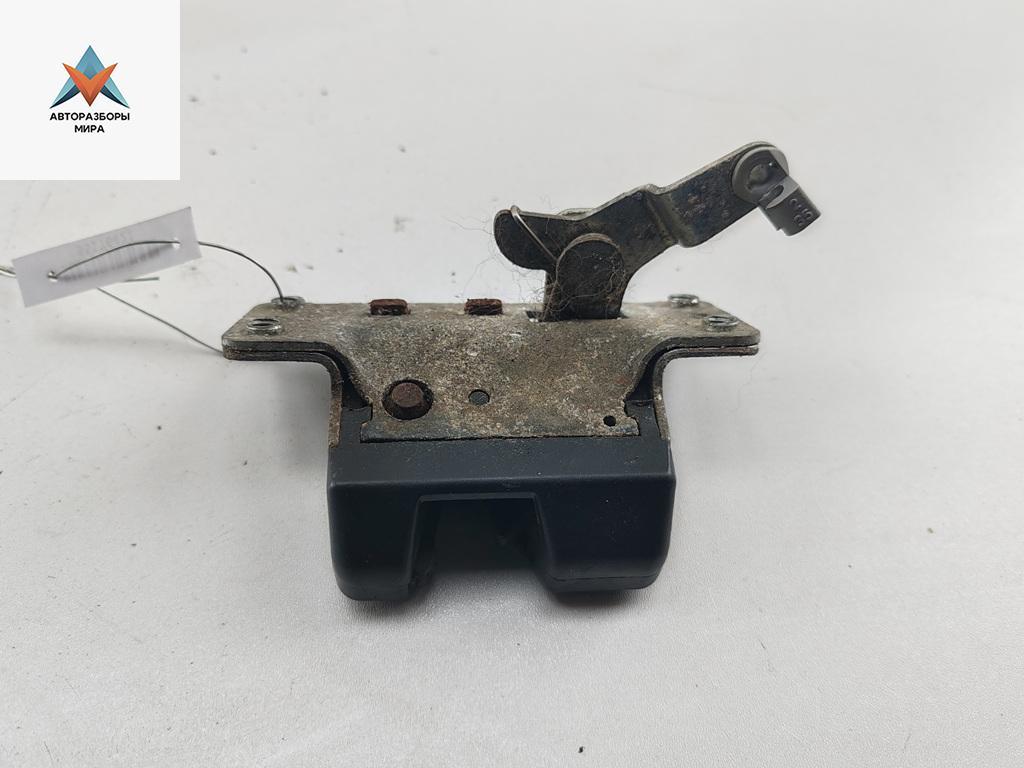 замок багажника Opel Zafira 1 поколение (A) 2002, седан - фото №1