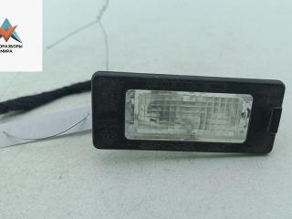 подсветка номера Volkswagen Passat B6 2010, 1.6 л., бензин, МКПП, серый, универсал, 5N0943021