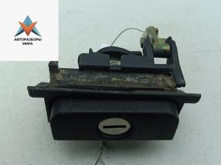 кнопка открытия багажника Volkswagen Golf 3 поколение 1995, 1.8 л., бензин, АКПП, синий, хетчбэк 3 дв., 1H6827571