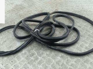 уплотнитель двери Mercedes-Benz E-Класс W210/S210 [рестайлинг] 2001, 2.2 л., дизель, АКПП, коричневый, универсал