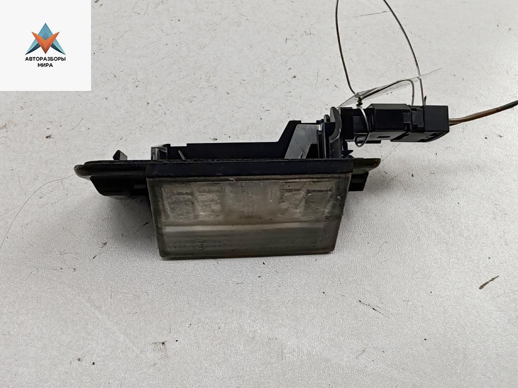 подсветка номера BMW 3 серия E36 1993, 2.0 л., бензин, АКПП, серый, седан, 1387048 - фото №1