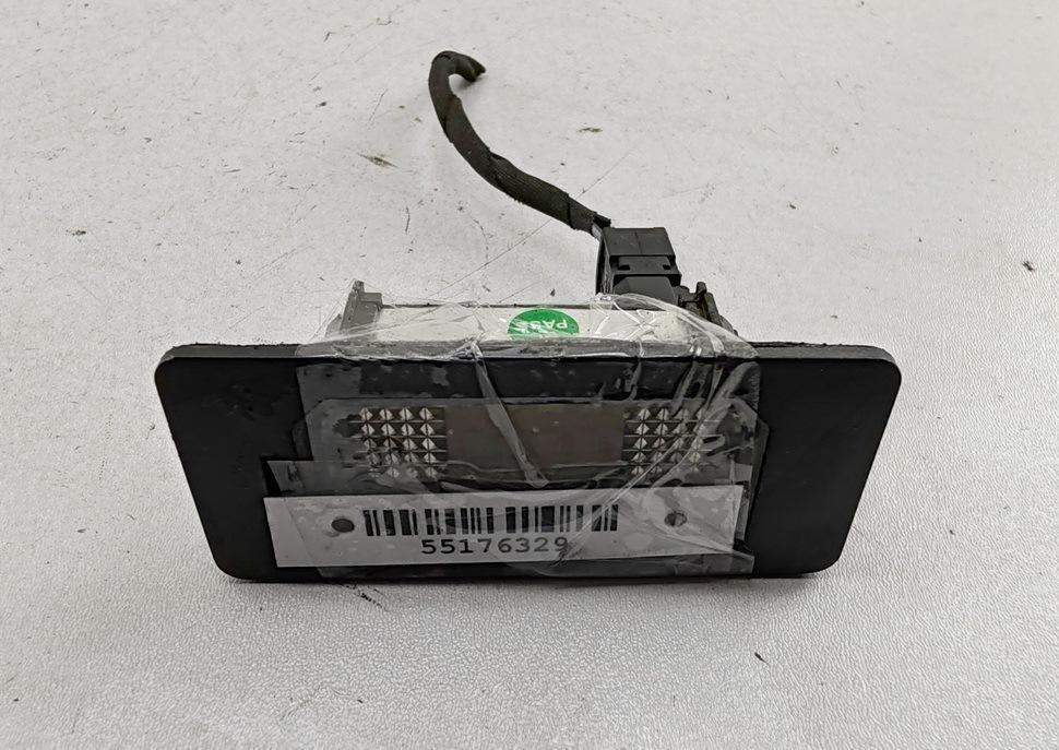 подсветка номера BMW 5 E60/E61 2006, 2.5 л., бензин, АКПП, серый, седан