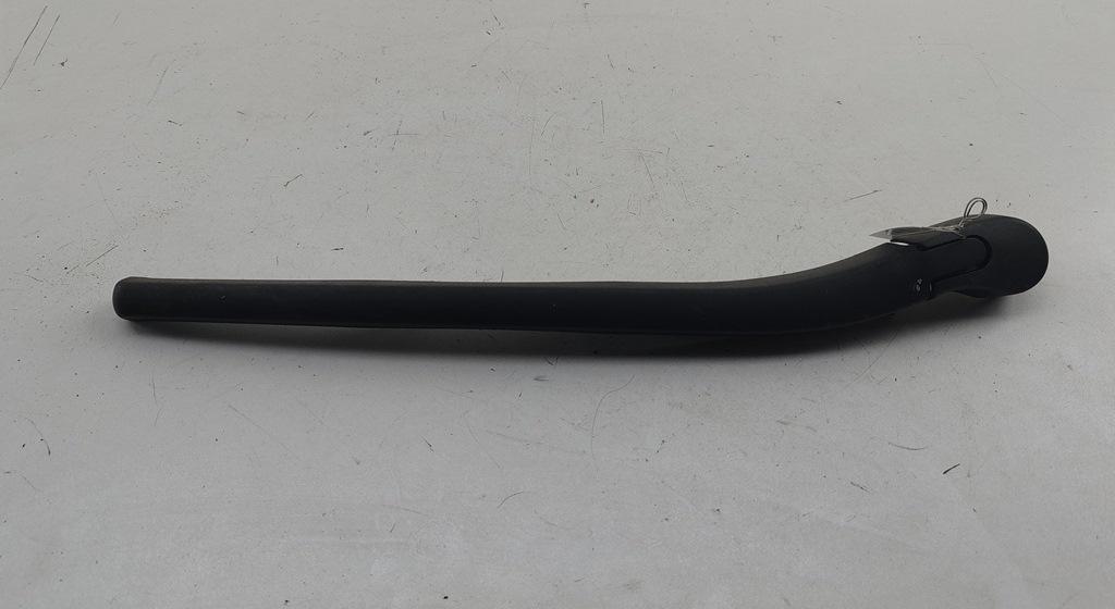 Щеткодержатель (поводок стеклоочистителя) задний BMW 5 E60/E61 2005, 2.5 л., дизель, АКПП, серый, универсал, 7066173