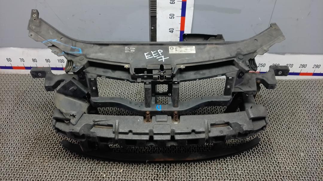 Передняя панель крепления облицовки (телевизор) Volkswagen Passat B6 2009, 2.0 л., дизель, МКПП, седан - фото №1