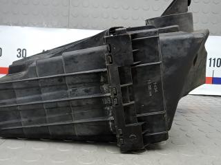 корпус воздушного фильтра Volkswagen Transporter T5 2004, 2.5 л., дизель, МКПП, микроавтобус