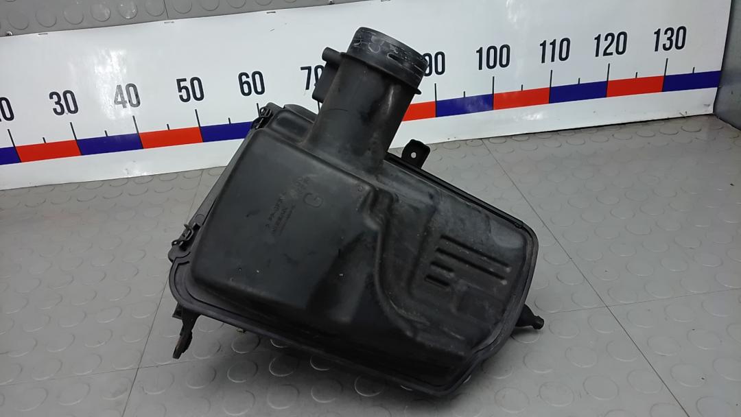 корпус воздушного фильтра Nissan Qashqai 1 поколение 2007, 1.6 л., бензин, МКПП, внедорожник 5 дв. - фото №1