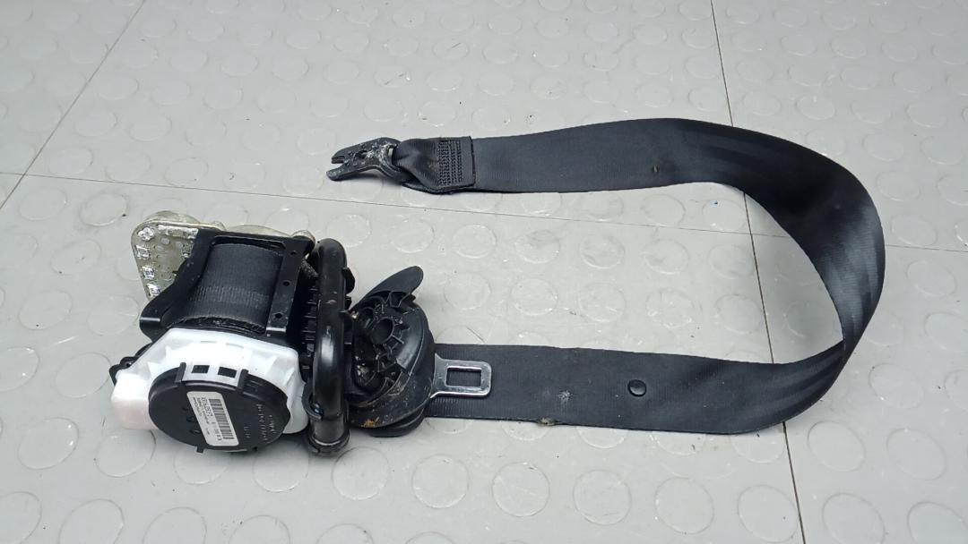 ремень безопасности Skoda Superb 3 поколение 2016, 1.6 л., дизель, МКПП, хетчбэк 5 дв. - фото №1