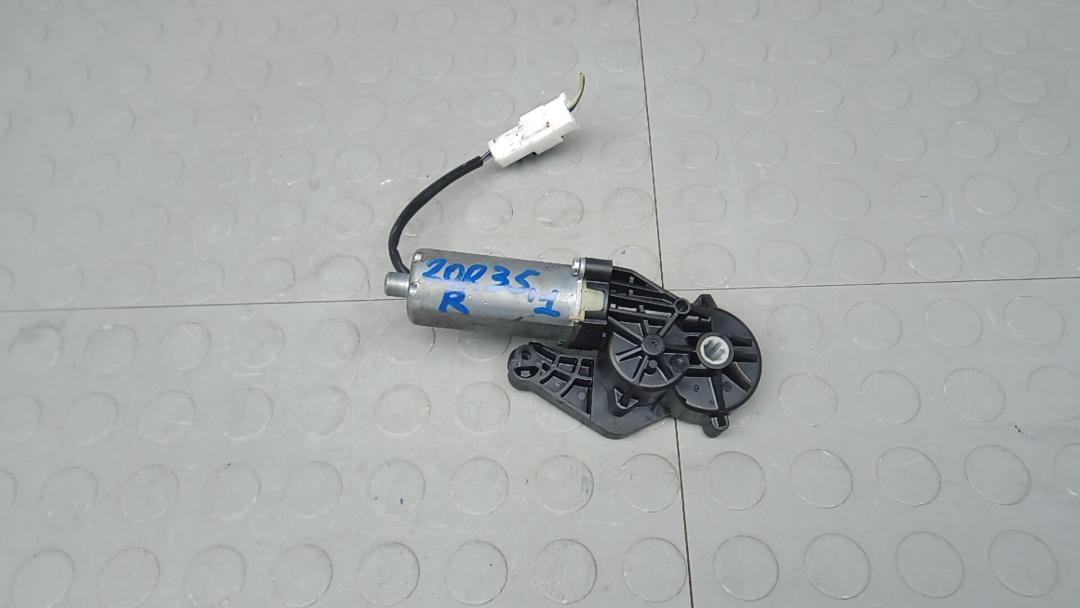 Моторчик сидения передний Mercedes-Benz M-Класс W164 2007, 3.0 л., D ML280 CDI, дизель, АКПП, внедорожник 5 дв. - фото №1