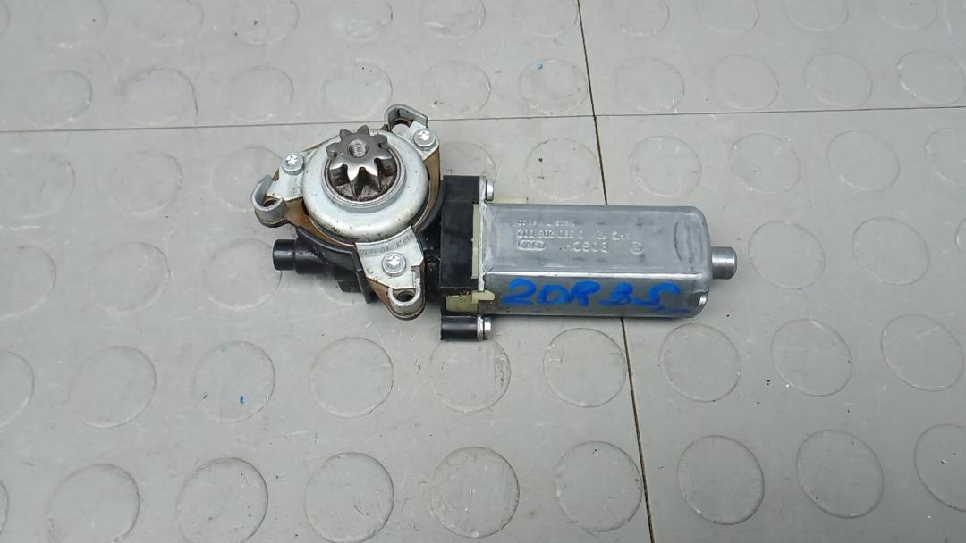 Моторчик сидения передний Mercedes-Benz M-Класс W164 2007, 3.0 л., D ML280 CDI, дизель, АКПП, внедорожник 5 дв. - фото №1