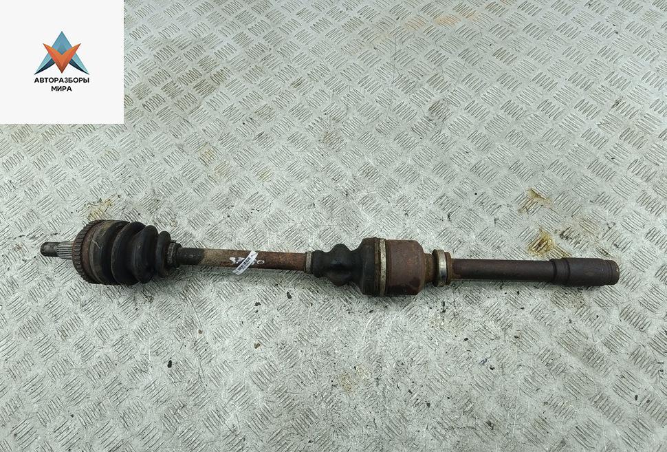 полуось передняя правая (приводной вал, ШРУС) Peugeot Expert 1 поколение 2001, 2.0 л., бензин, АКПП, белый, фургон, AVD - фото №1