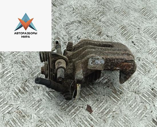 суппорт задний правый Audi A6 4B/C5 1998, 2.4 л., бензин, МКПП, синий, универсал - фото №1