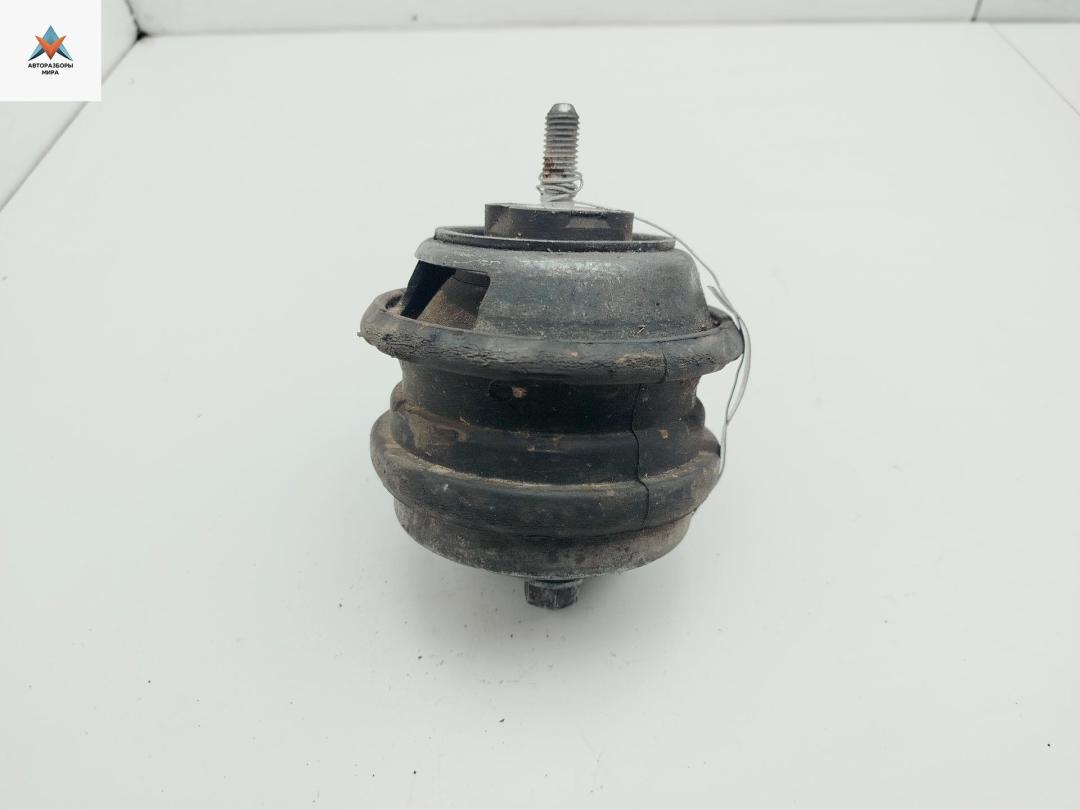 подушка крепления двигателя BMW 5 серия E39 1999, 3.0 л., дизель, АКПП, серый, универсал - фото №1