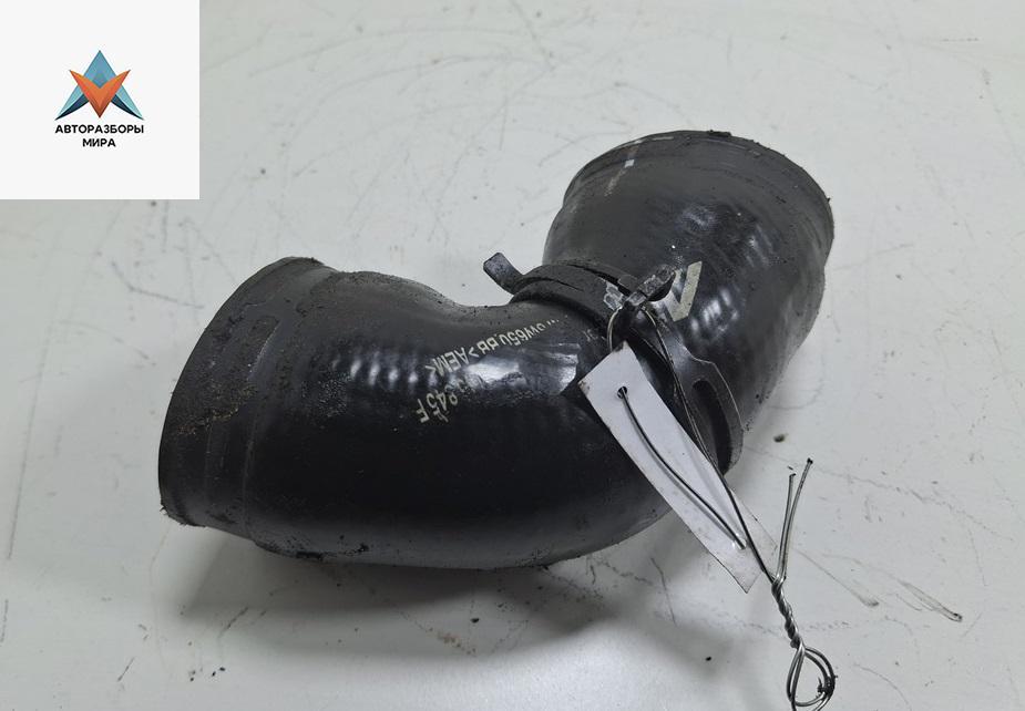 патрубок интеркулера Ford Galaxy 1 поколение 1999, 1.9 л., дизель, МКПП, чёрный, минивэн - фото №1