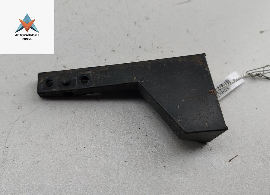 кронштейн (крепление) BMW 3 серия E36 1995, 1.8 л., бензин, МКПП, серый, хетчбэк 3 дв., 1977108 - фото №1