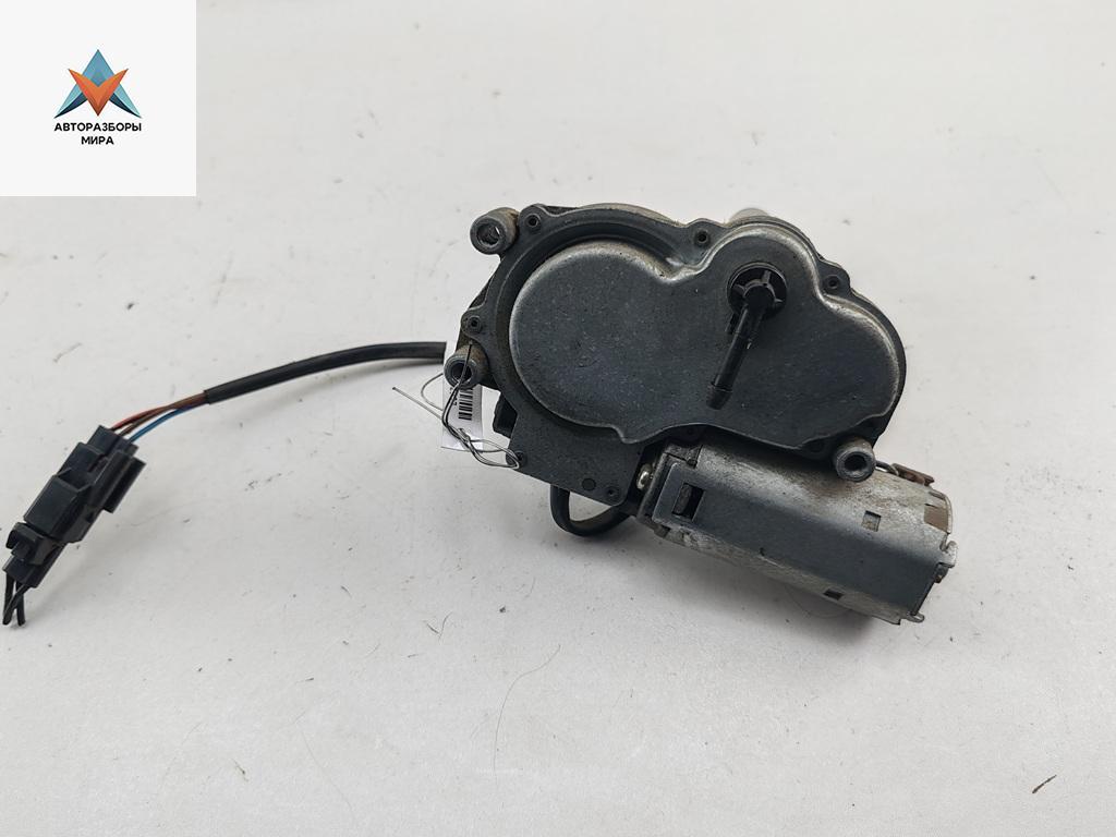 Двигатель стеклоочистителя заднего (моторчик дворников) Ford Transit 7 поколение 2008, 2.4 л., дизель, МКПП, белый, микроавтобус, YC1517W400BH - фото №1