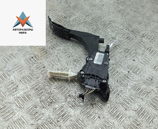 педаль Skoda Octavia mk1 (A4 1U) 2006, 1.9 л., дизель, МКПП, серый, универсал - фото №1