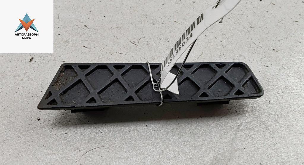 заглушка (решетка) в бампер Ford S-Max 1 поколение 2009, 2.2 л., дизель, МКПП, синий, минивэн, 6M21R7081EA - фото №1