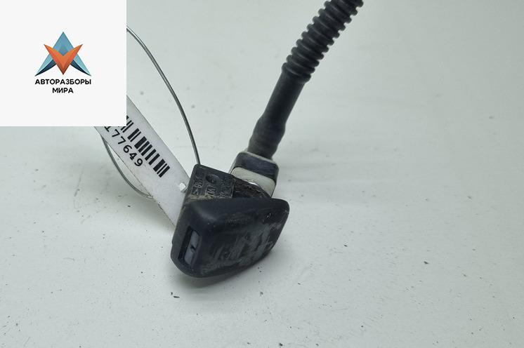 форсунка омывателя лобового стекла Skoda Fabia 2 поколение (5J) 2009, 1.2 л., бензин, МКПП, красный, универсал, 5J0955985 - фото №1