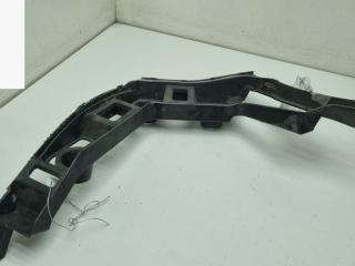 кронштейн заднего бампера Volkswagen Golf 6 поколение 2011, 1.6 л., дизель, МКПП, белый, хетчбэк 5 дв., 5K6807394