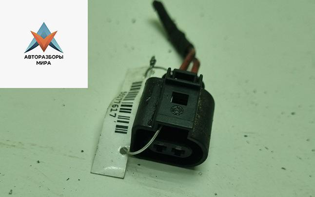 разъем (фишка) проводки Volkswagen Golf 4 поколение 2002, 1.4 л., бензин, МКПП, чёрный, хетчбэк 5 дв., 1J0973722 - фото №1