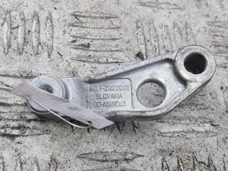 кронштейн (крепление) Volkswagen Golf 4 поколение 2002, 1.4 л., бензин, МКПП, чёрный, хетчбэк 5 дв., 23122001