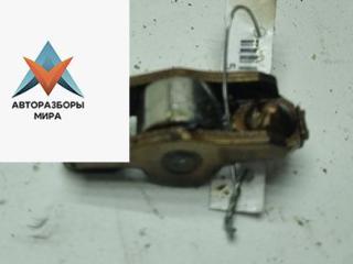 коромысло клапана (рокер) Volkswagen Golf 4 поколение 2002, 1.4 л., бензин, МКПП, чёрный, хетчбэк 5 дв.