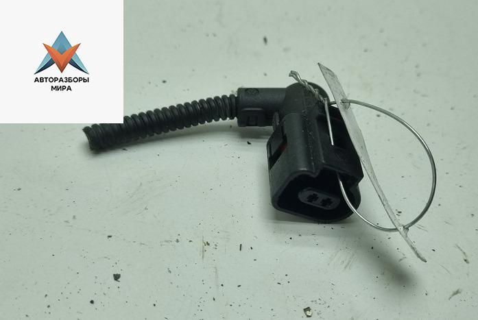 разъем (фишка) проводки Volkswagen Golf 4 поколение 2002, 1.4 л., бензин, МКПП, чёрный, хетчбэк 5 дв., 1J0973702 - фото №1