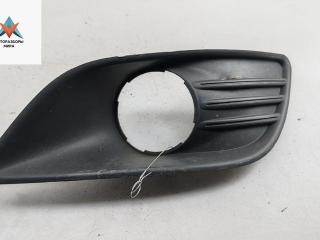 рамка фары противотуманной правой Ford Focus 2 поколение [рестайлинг] 2010, 1.6 л., i, бензин, МКПП, чёрный, хетчбэк 5 дв., 8M51R19952