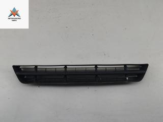 заглушка (решетка) в бампер Ford Focus 1 поколение [рестайлинг] 2002, 1.6 л., i, бензин, АКПП, серый, хетчбэк 5 дв., 2M51-A018A58-A