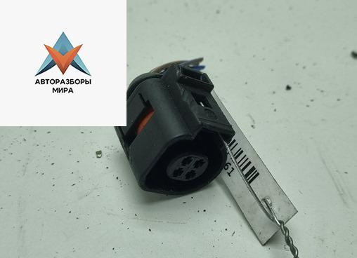 разъем (фишка) проводки Volkswagen Golf 4 поколение 2002, 1.4 л., бензин, МКПП, чёрный, хетчбэк 5 дв., 4B0973712 - фото №1