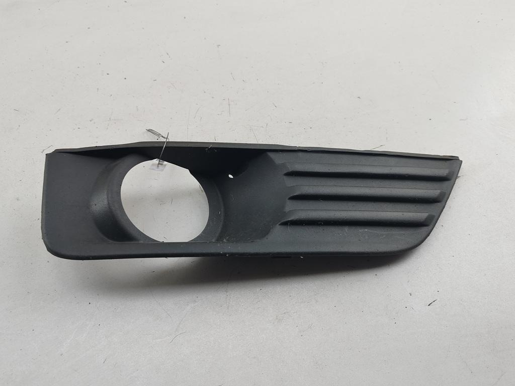 рамка фары противотуманной правой Ford Focus II 2007, 1.6 л., дизель, МКПП, синий, хетчбэк 3 дв., 4M5119952AE