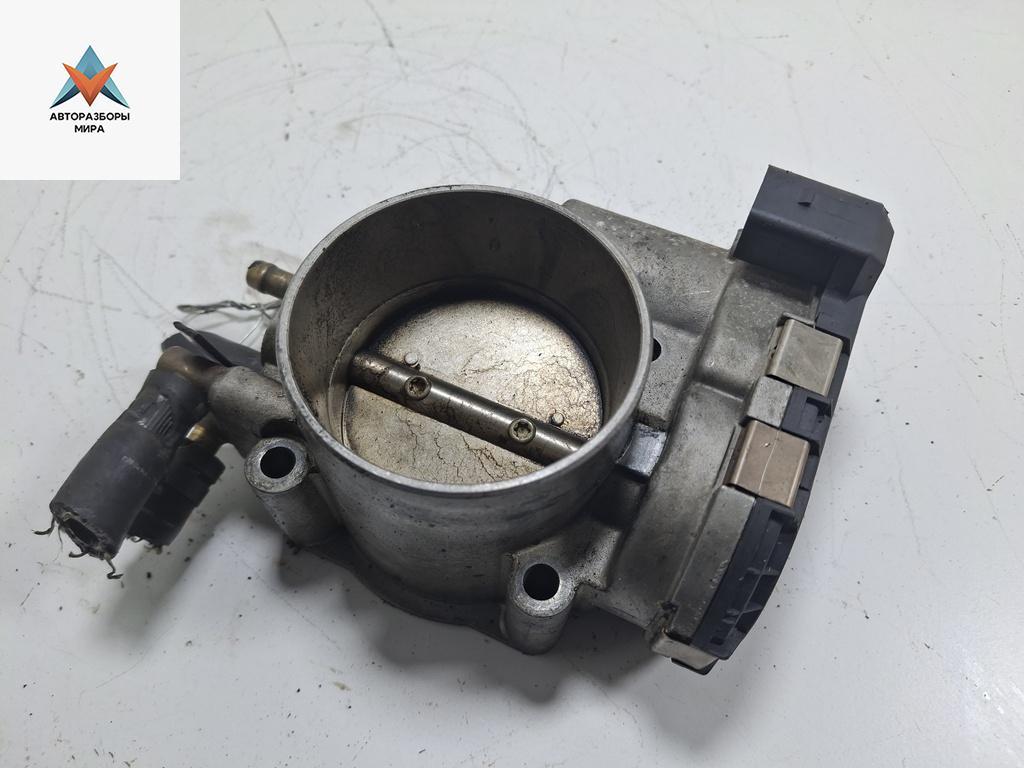 заслонка дроссельная Audi A6 4B/C5 1999, 2.4 л., бензин, АКПП, чёрный, универсал, 078133062B - фото №1