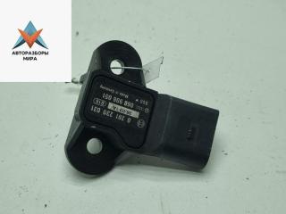 датчик абсолютного давления Volkswagen Golf 4 поколение 2002, 1.4 л., бензин, МКПП, чёрный, хетчбэк 5 дв., 06B906051