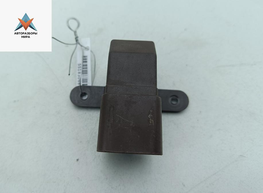 реле (прочие) Ford Focus 1 поколение 1998, 1.4 л., бензин, МКПП, зелёный, универсал, 97BG14A267AA - фото №1