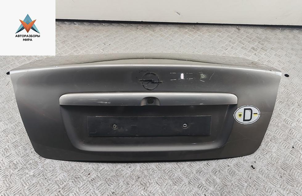 крышка багажника Opel Vectra B 1995, жёлтый, седан - фото №1