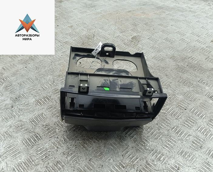 подстаканник Mercedes-Benz Sprinter 2 поколение (W906) 2011, 2.2 л., дизель, МКПП, синий, микроавтобус, A9066800558 - фото №1