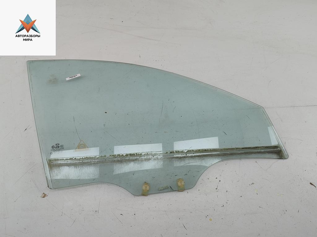 стекло двери передней правой Kia Rio 2 поколение 2005, 1.6 л., бензин, МКПП, серый, хетчбэк 5 дв. - фото №1