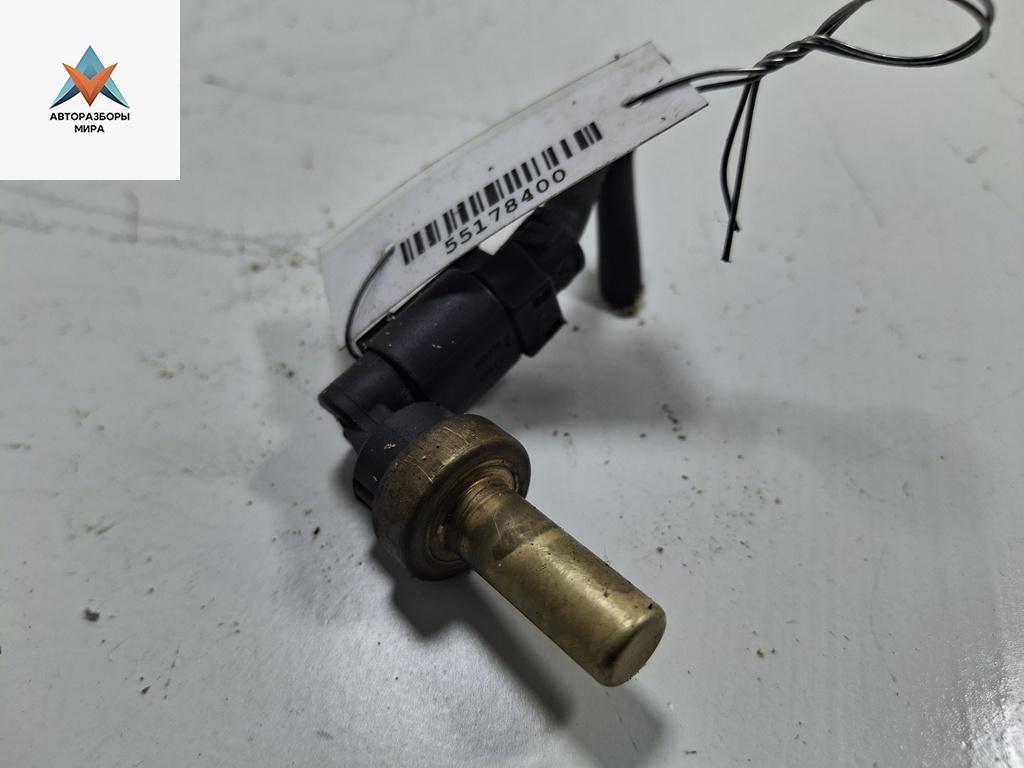 датчик детонации Mercedes-Benz A-Класс W169 2005, 2.0 л., бензин, АКПП, красный, хетчбэк 5 дв., 0005425118 - фото №1