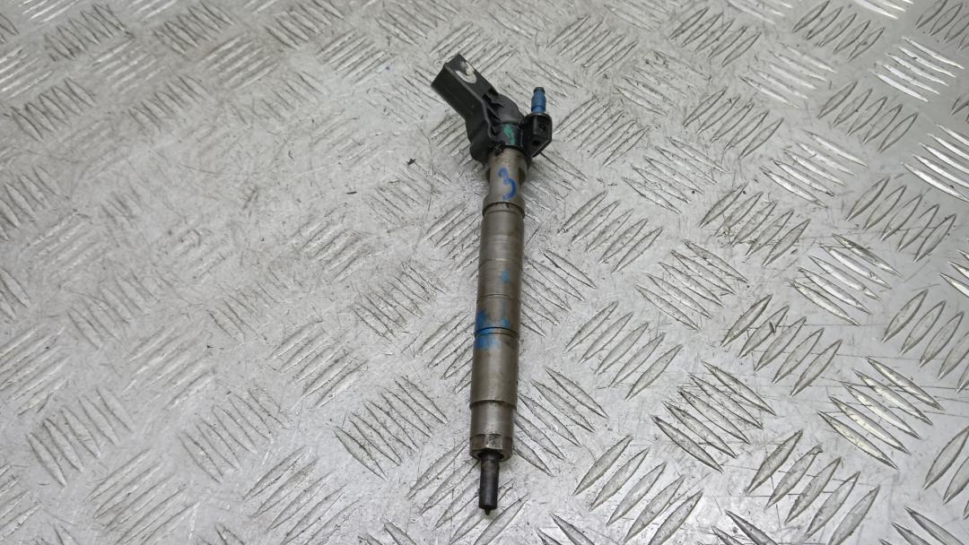 форсунка Hyundai Santa Fe 3 поколение (DM) 2013, 2.2 л., дизель, АКПП, внедорожник 5 дв., 0986435420 - фото №1