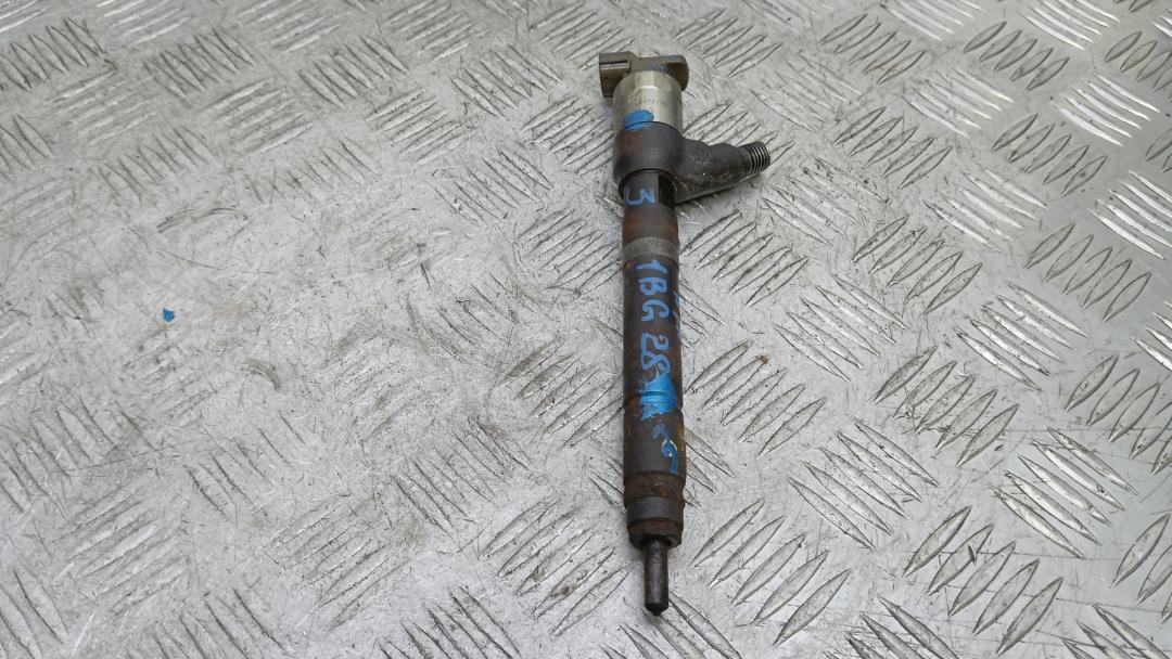 форсунка Opel Zafira 3 поколение (C) 2015, 1.6 л., дизель, МКПП, минивэн, BN - фото №1