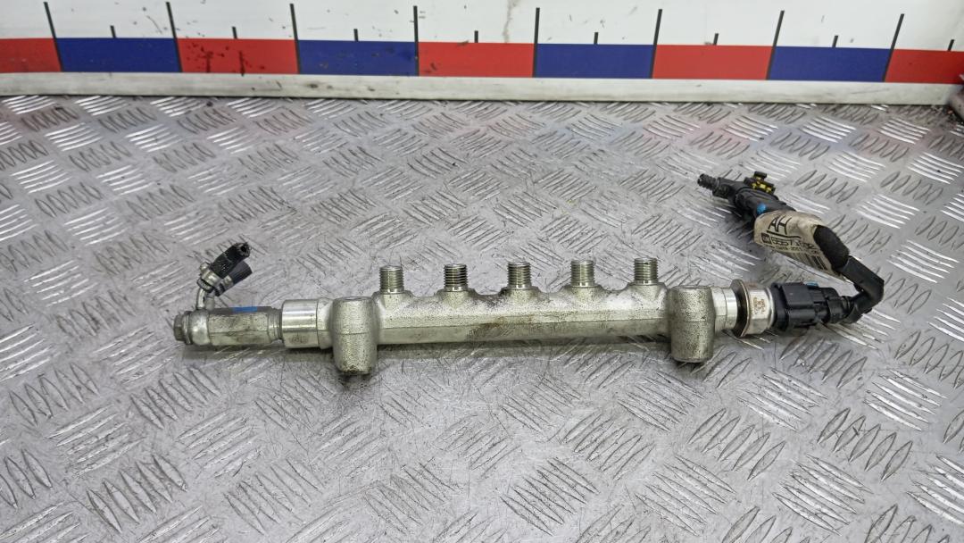 топливная рампа Opel Zafira 3 поколение (C) 2015, 1.6 л., дизель, МКПП, минивэн, 55570022 - фото №1