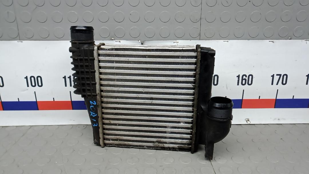 радиатор интеркулера Citroen C4 Grand Picasso 2 поколение 2014, 1.6 л., HDi 8V, дизель, МКПП, минивэн - фото №1