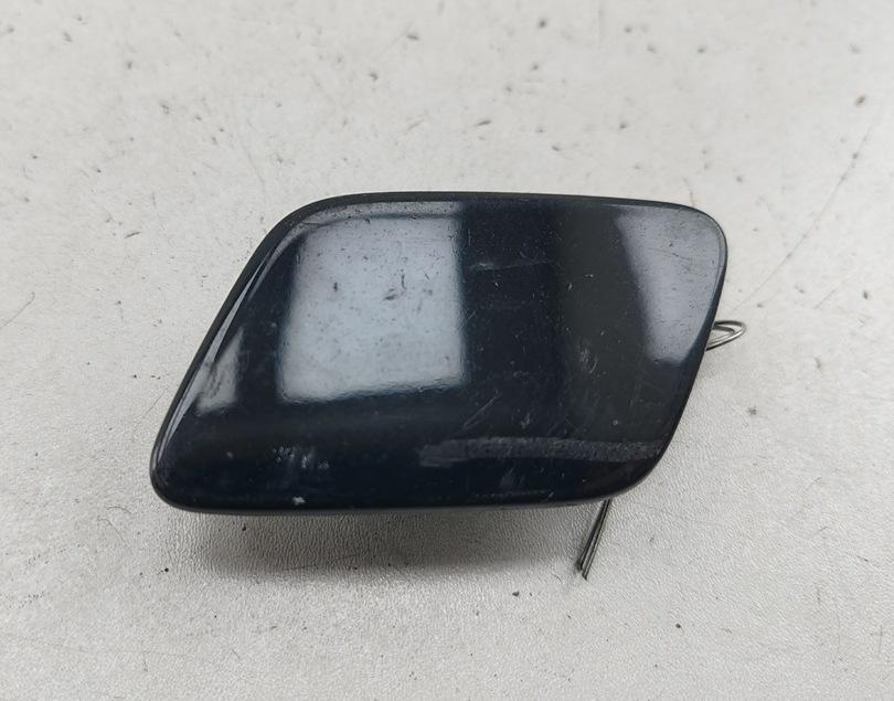 крышка омывателя фар Volkswagen Passat B6 2008, 2.0 л., дизель, МКПП, чёрный, универсал, 3C0955109A