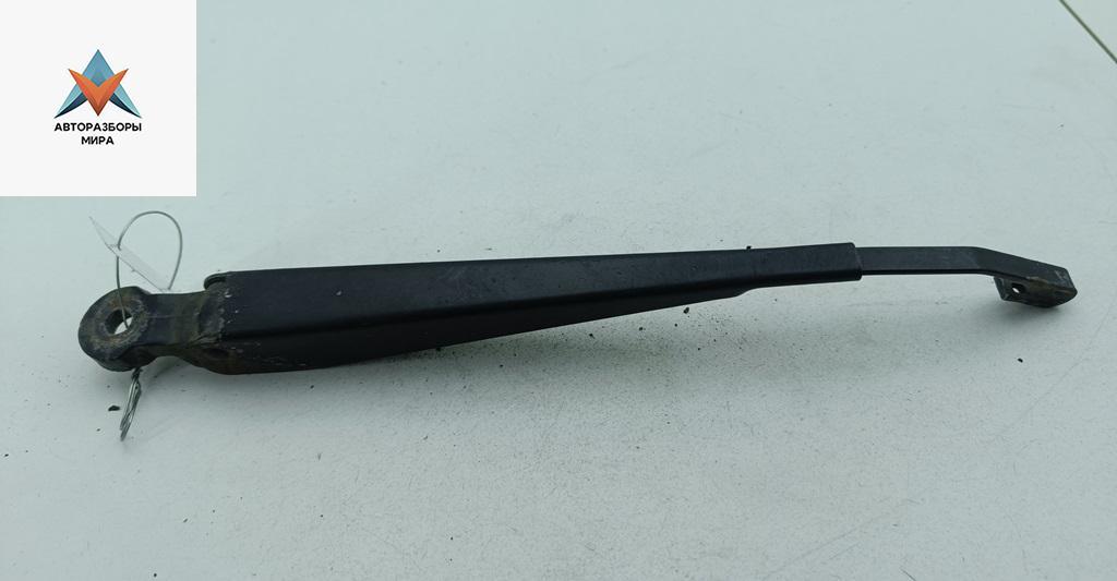 Щеткодержатель (поводок стеклоочистителя) задний Volkswagen Passat B3 1993, 1.8 л., бензин, МКПП, серый, универсал, 333955707A - фото №1