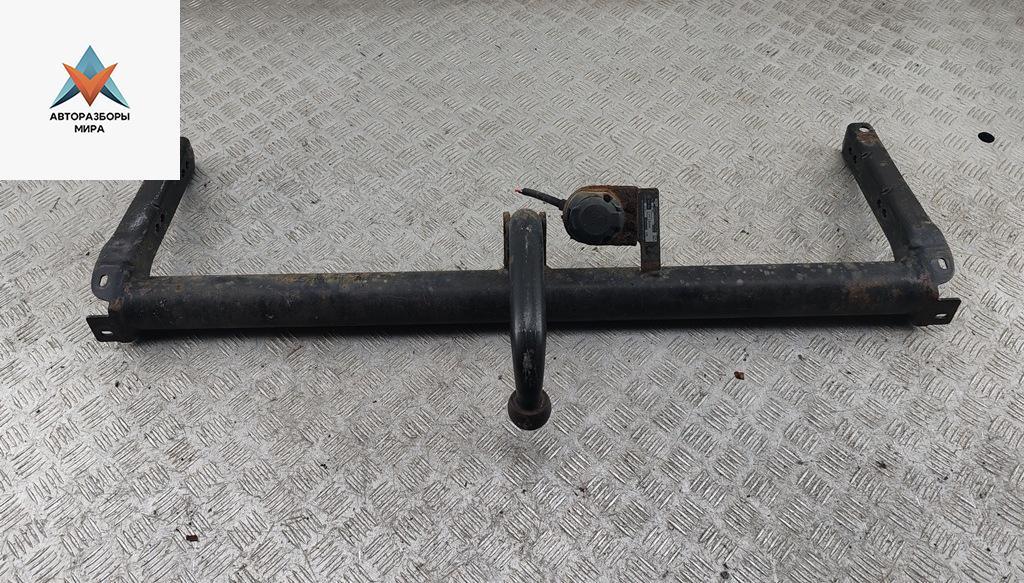 прицепное устройство (фаркоп) Volkswagen Passat B4 1995, 1.6 л., бензин, МКПП, синий, универсал - фото №1