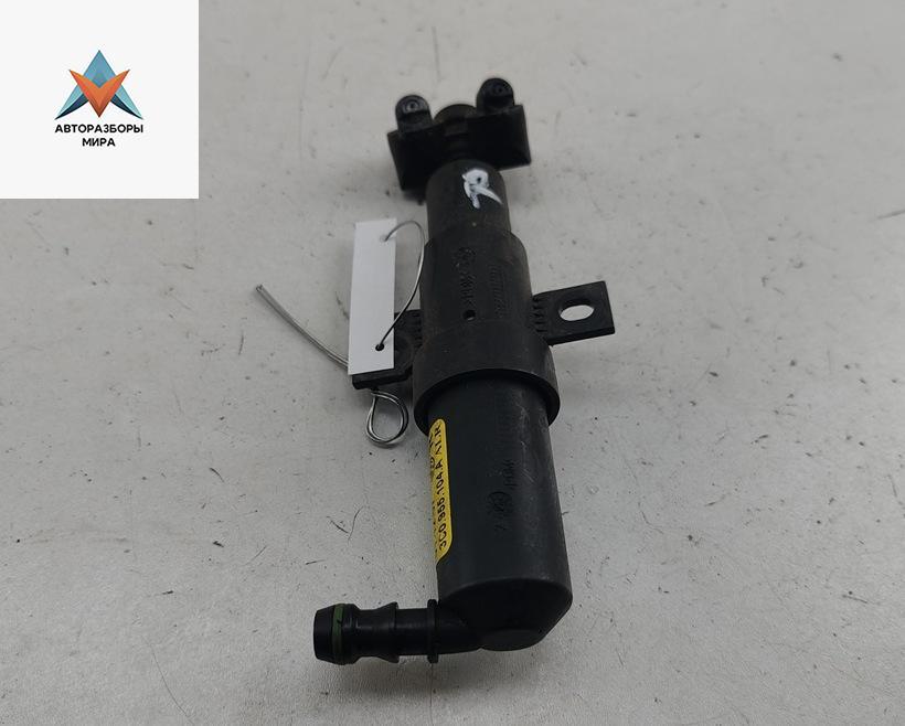 форсунка омывателя лобового стекла Volkswagen Passat B6 2008, 2.0 л., дизель, АКПП, чёрный, универсал, 3C0955104A - фото №1