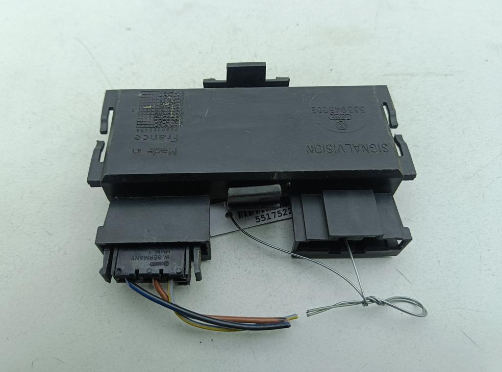 Плата фонаря заднего правого Volkswagen Passat B3 1993, 1.8 л., бензин, МКПП, серый, универсал, 333945259