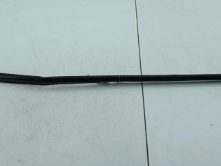 Молдинг стекла двери наружный Volkswagen Golf 4 поколение 2002, 1.4 л., бензин, МКПП, чёрный, хетчбэк 5 дв.